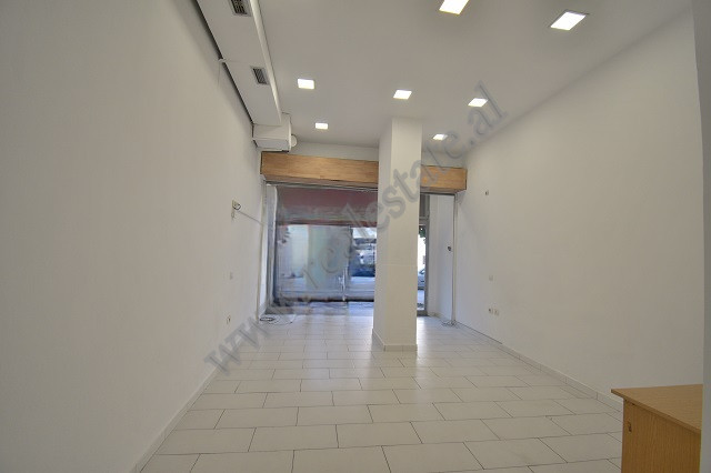 Store for rent in Haxhi Hysen Dalliu Street, near Mine Peza Street in Tirana.
It is positioned on t